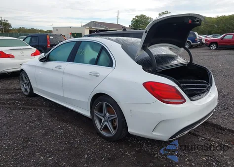 2015 Mercedes-Benz C 300 Sport 4Matic из США, поврежденный, VIN 55SWF4KB0FU028565